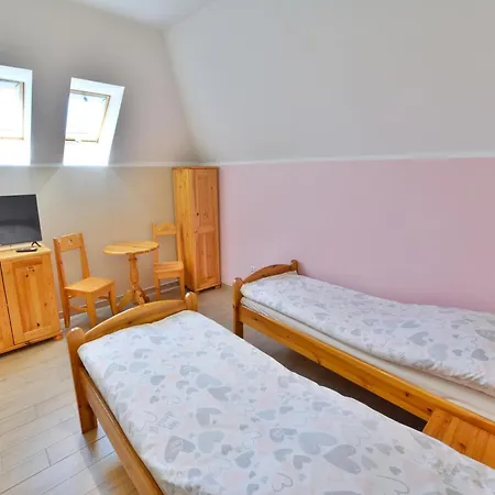 Apartmán Apartment, 3 Bedrooms, Garden, S Owino